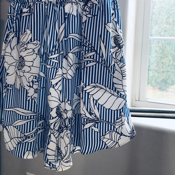 LUSH | Blue and white floral Boutique Romper - Picture 3 of 7